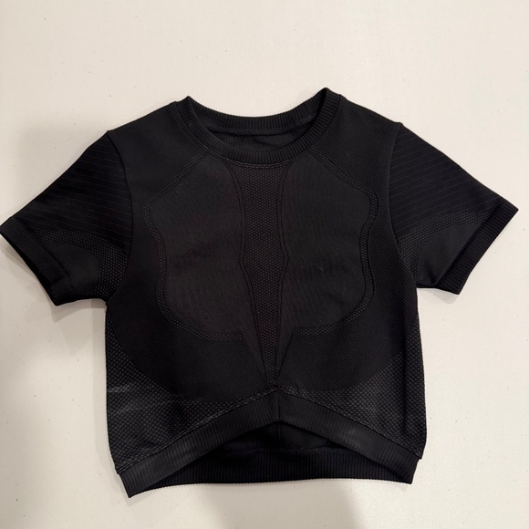 The Giving Movement Black Workout Tee - Small - Picture 1 of 2